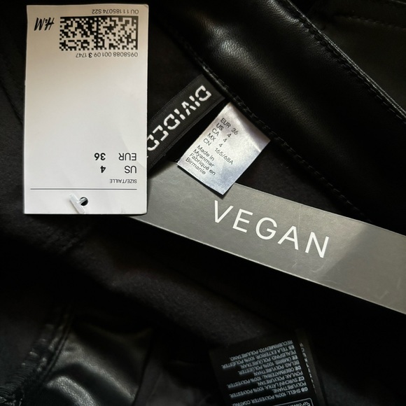 NWT H&M Divided Loose Mom Fit Ankle Vegan Leather Jeans 4 - Picture 9 of 10